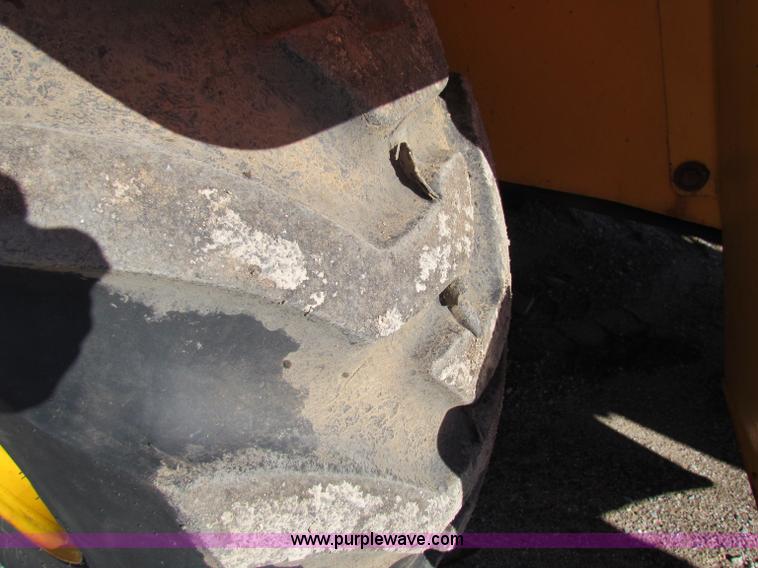 image for item B7043 1999 JCB 214 Series III backhoe