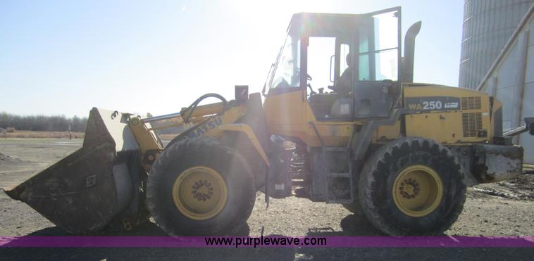 image for item C5242 2005 Komatsu WA250 wheel loader