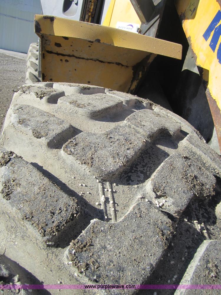image for item C5242 2005 Komatsu WA250 wheel loader