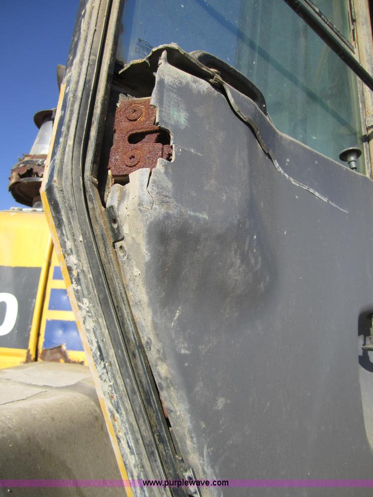 image for item C5242 2005 Komatsu WA250 wheel loader