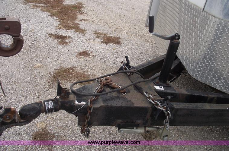 image for item C5822 2005 Interstate 16' enclosed trailer