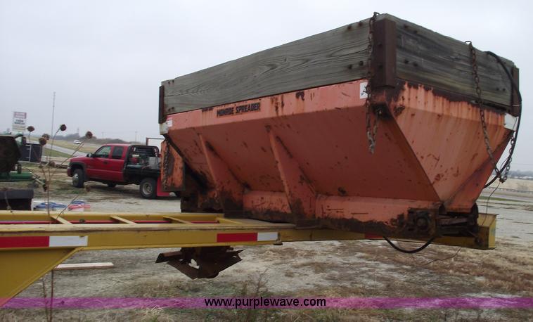 image for item C5824 Monroe salt/sand spreader