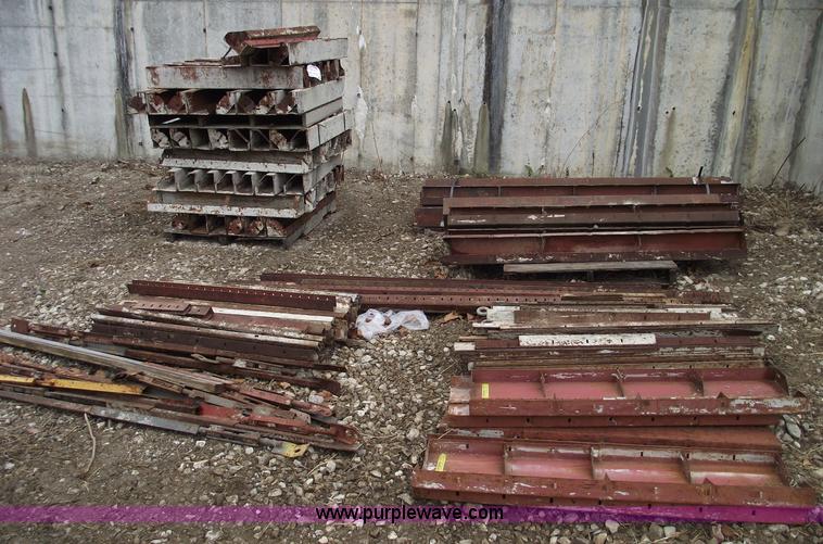 image for item C5861 Symon concrete form accessories