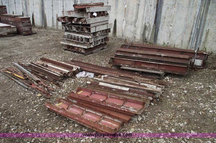 image for item C5861 Symon concrete form accessories