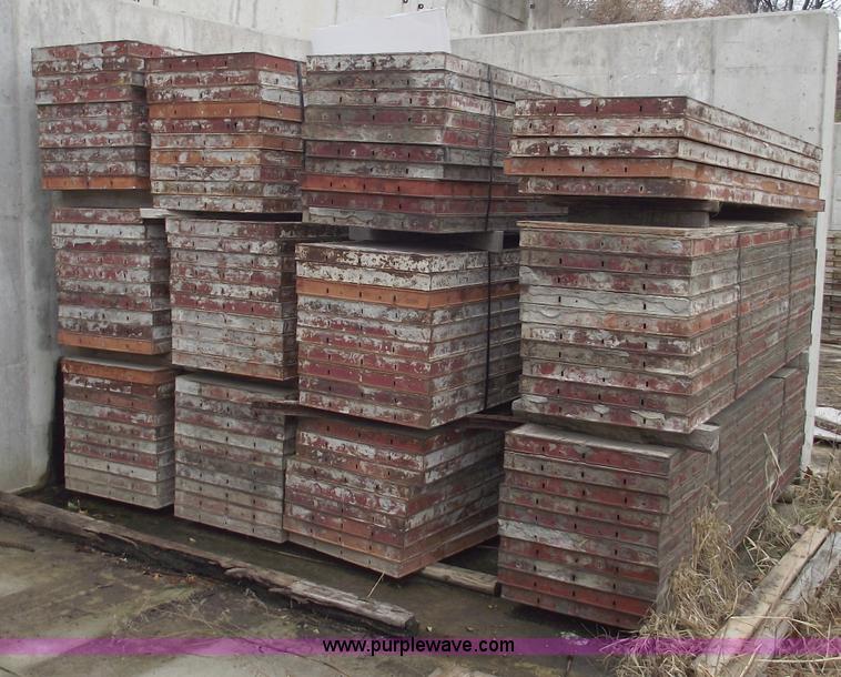 image for item C5864 Symon concrete forms