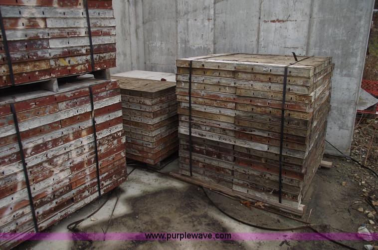 image for item C5866 Symon concrete forms