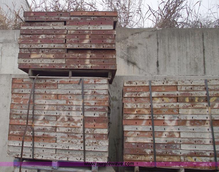 image for item C5866 Symon concrete forms