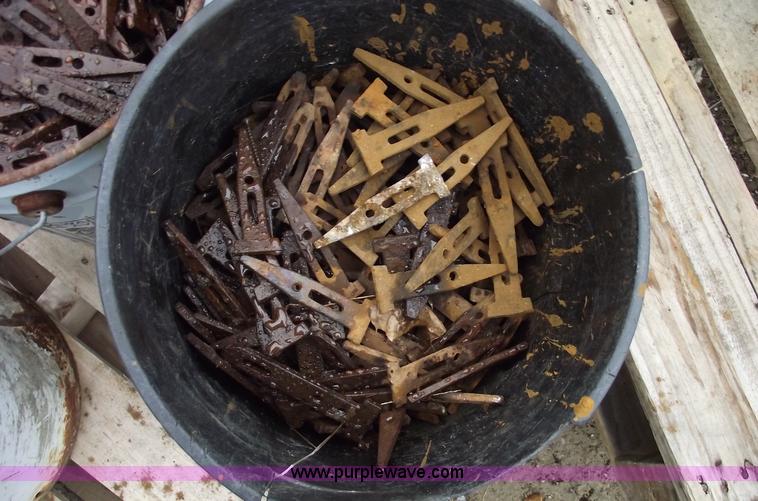 image for item C5867 Assorted Symon form pins and wall ties