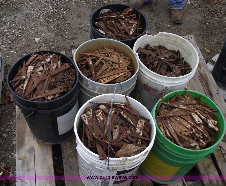 image for item C5868 Assorted Symon form pins