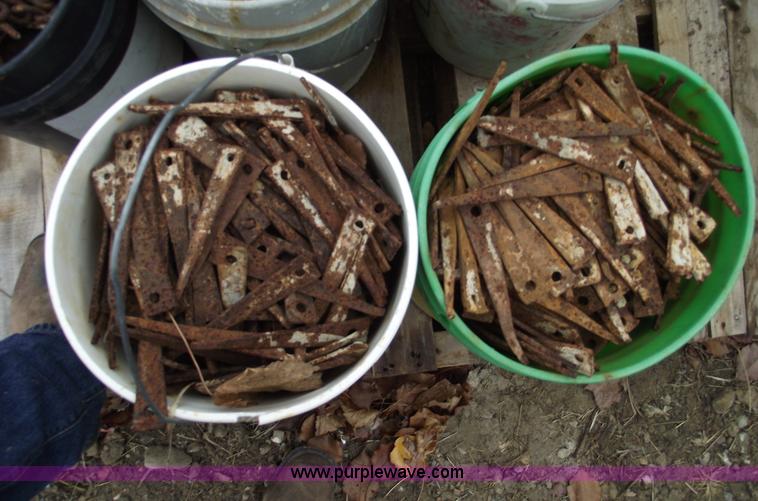 image for item C5868 Assorted Symon form pins