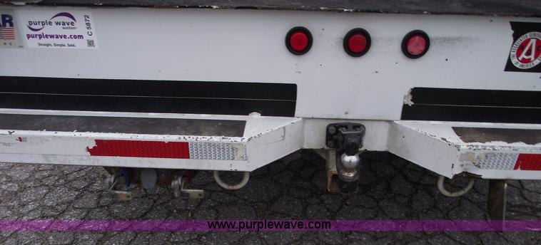 image for item C5872 2007 Peterbilt 335 service truck