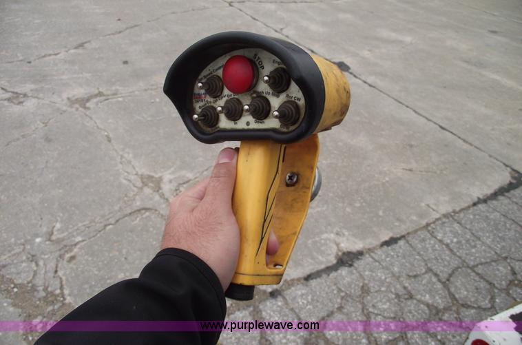 image for item C5872 2007 Peterbilt 335 service truck