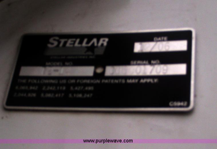 image for item C5872 2007 Peterbilt 335 service truck