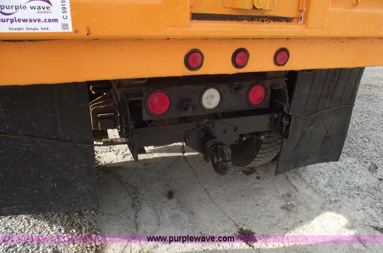 image for item C5915 1999 International 4900 dump truck