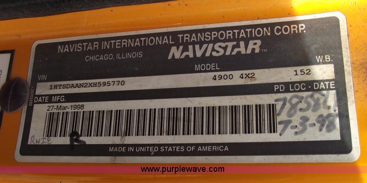 image for item C5915 1999 International 4900 dump truck