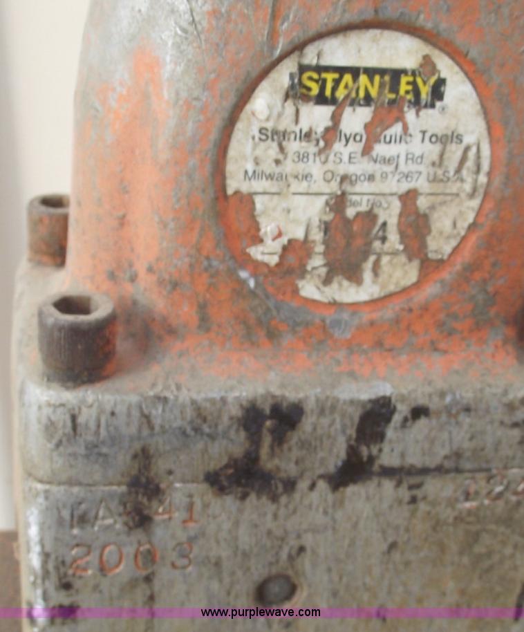 image for item C5916 2003 TA54 hydraulic post tamper