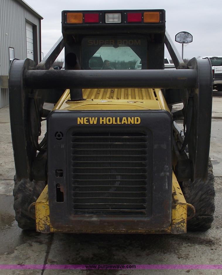 image for item C5938 2005 New Holland L185 skid steer