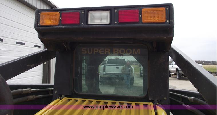 image for item C5938 2005 New Holland L185 skid steer