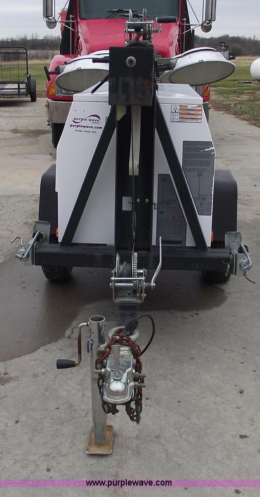 image for item C5939 2004 Wacker LTC4L towable light tower/generator