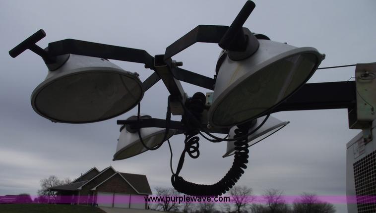 image for item C5939 2004 Wacker LTC4L towable light tower/generator