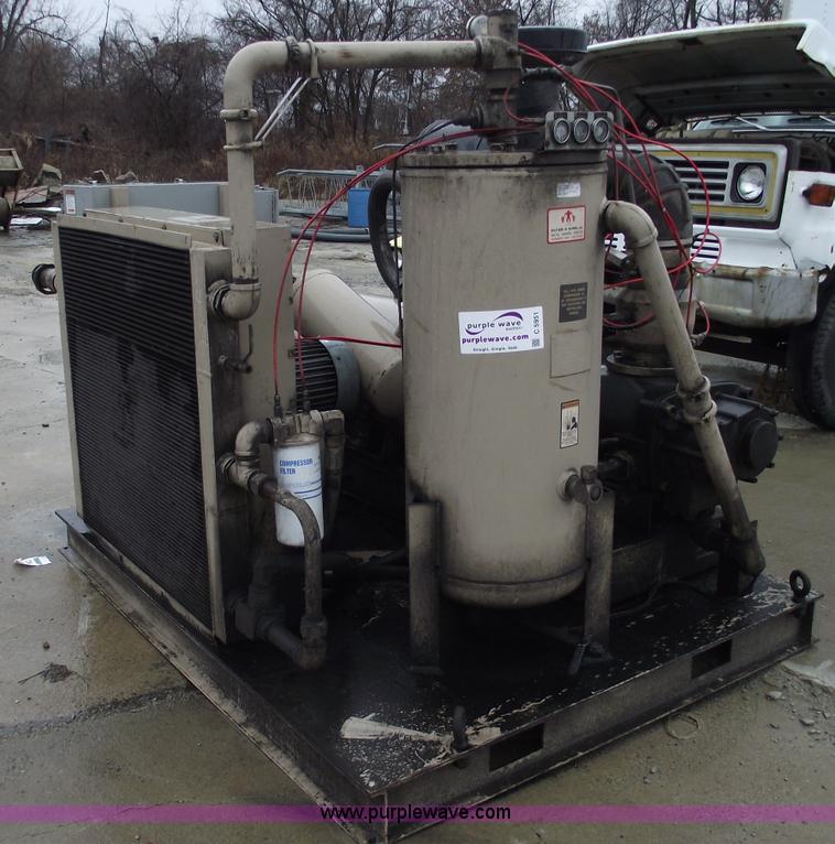 image for item C5951 1999 Curtis R/S 150 air compressor
