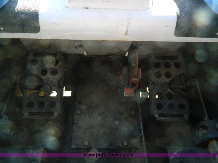 image for item D8644 1998 Bobcat 863 skid steer