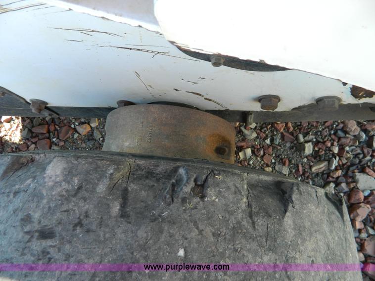 image for item D8644 1998 Bobcat 863 skid steer