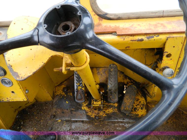 image for item D8650 Clark Michigan 55B wheel loader