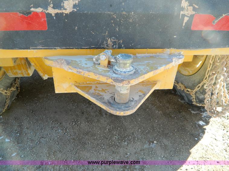 image for item D8659 1998 John Deere 770CH motor grader