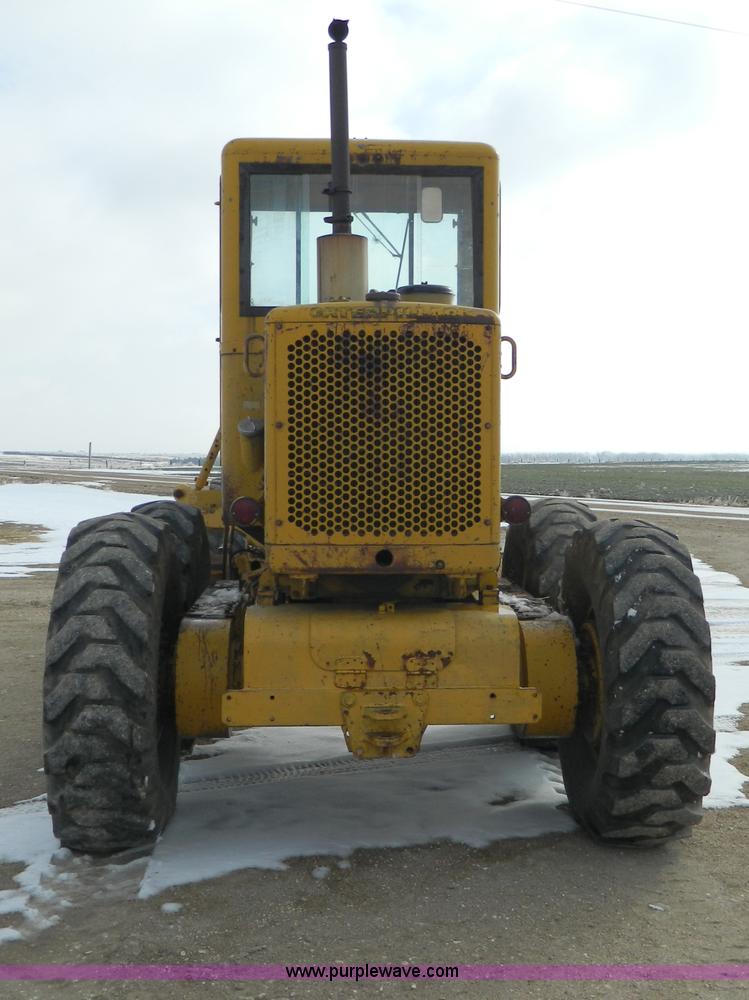 image for item D8666 1964 Caterpillar 12E motor grader