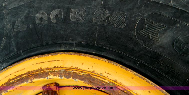 image for item D8666 1964 Caterpillar 12E motor grader