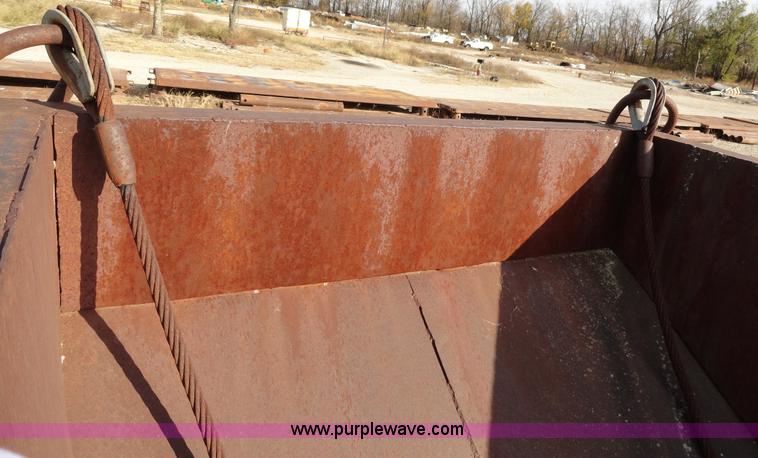 image for item G9121 Portable concrete mixing box