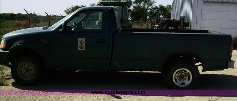 image for item A1720 1998 Ford F150 pickup truck