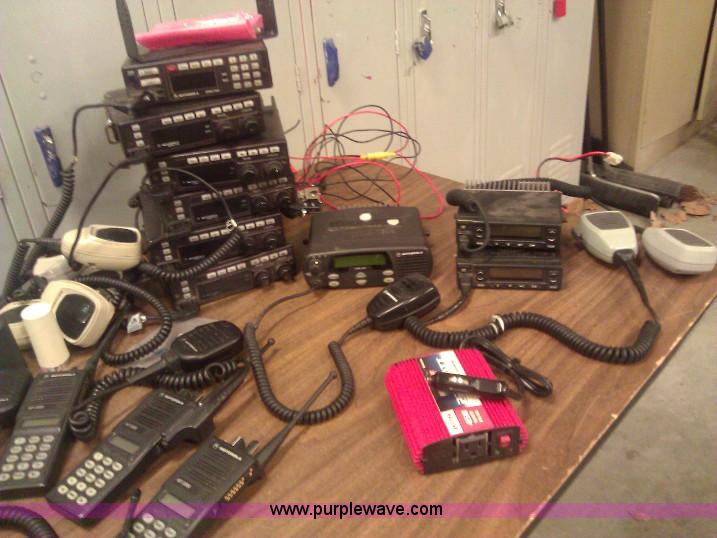 image for item A1789 Radios and assorted electronics