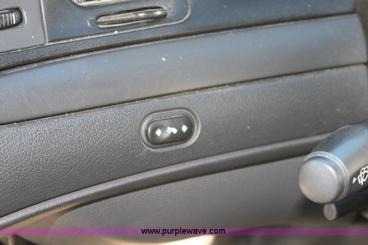 image for item A2575 2006 Ford Crown Victoria Police Interceptor