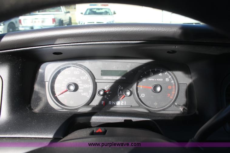 image for item A2575 2006 Ford Crown Victoria Police Interceptor