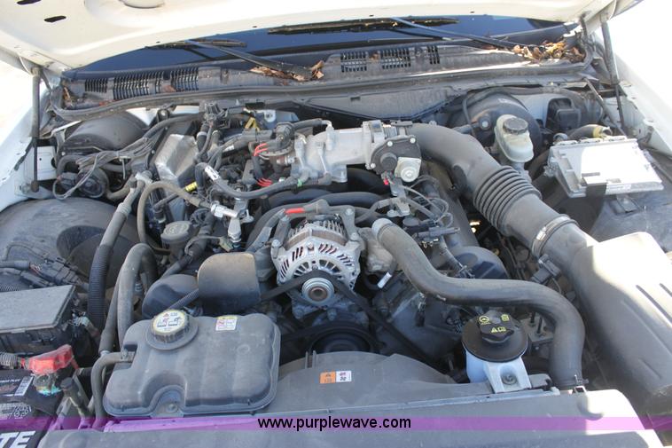 image for item A2575 2006 Ford Crown Victoria Police Interceptor