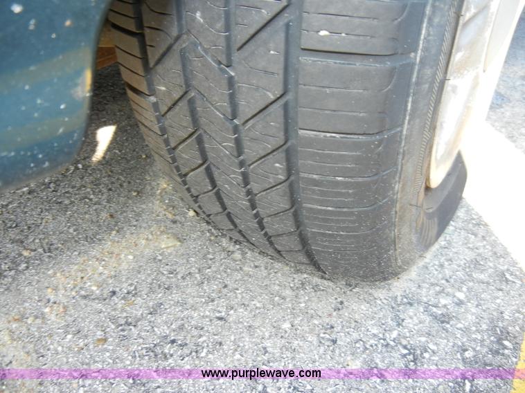 image for item A3355 1997 Ford Taurus GL