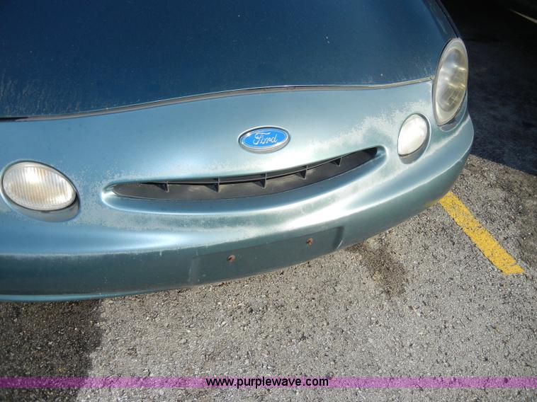 image for item A3355 1997 Ford Taurus GL