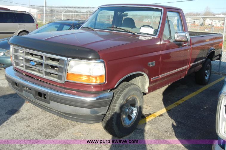 image for item A3356 1996 Ford F150 XLT pickup truck