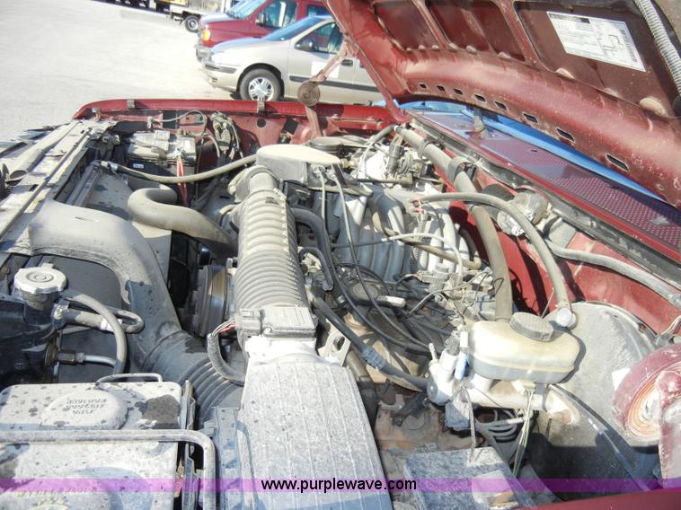 image for item A3356 1996 Ford F150 XLT pickup truck