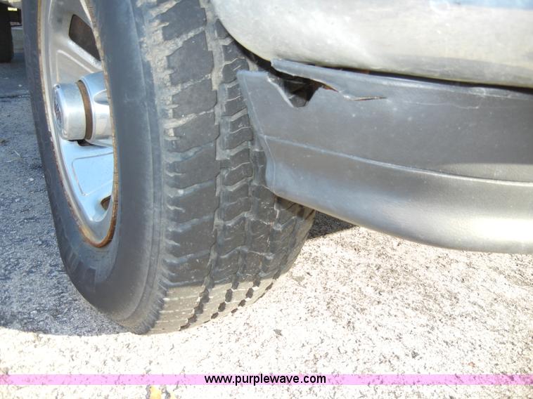 image for item A3356 1996 Ford F150 XLT pickup truck