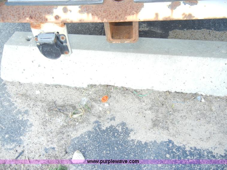 image for item A3356 1996 Ford F150 XLT pickup truck