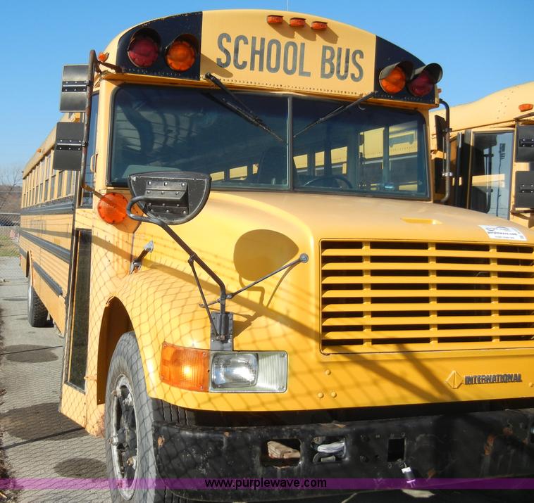 image for item A3358 1993 International 3700 school bus
