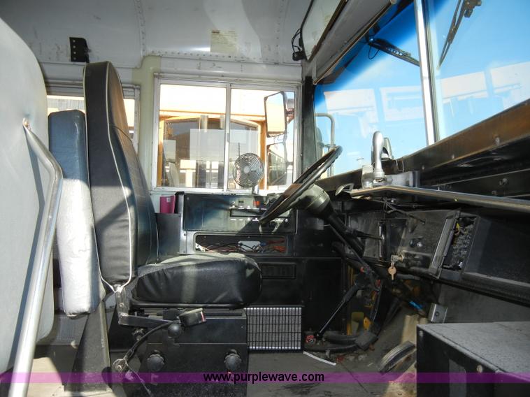 image for item A3358 1993 International 3700 school bus