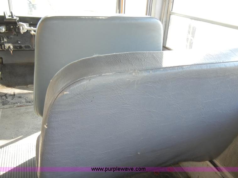 image for item A3358 1993 International 3700 school bus