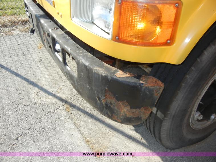 image for item A3358 1993 International 3700 school bus