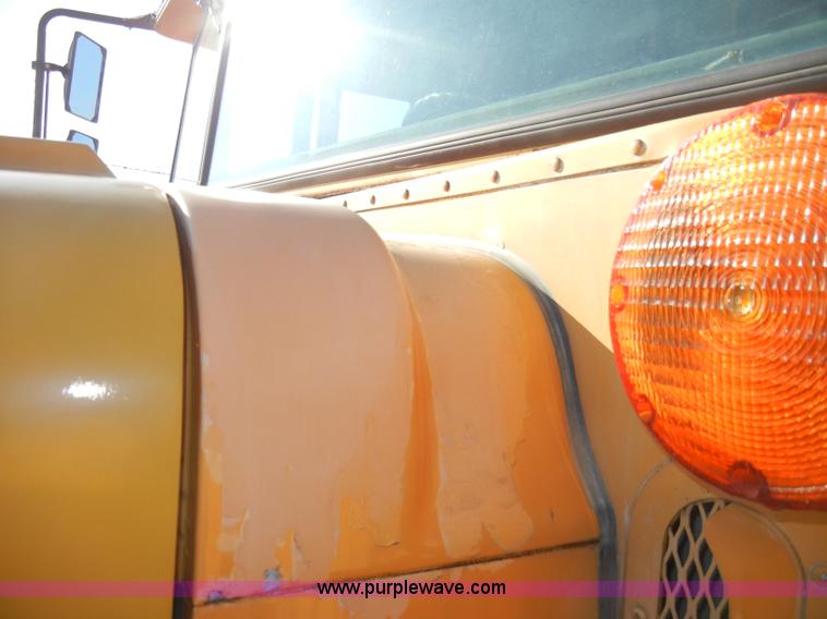 image for item A3358 1993 International 3700 school bus