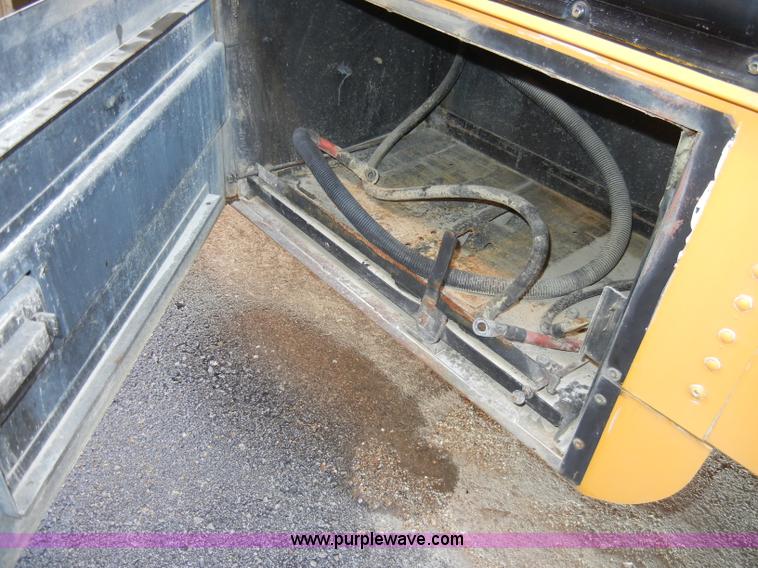 image for item A3358 1993 International 3700 school bus