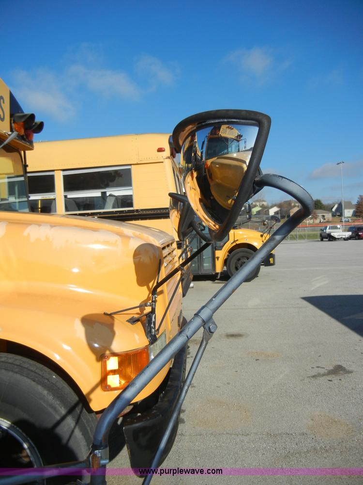 image for item A3358 1993 International 3700 school bus